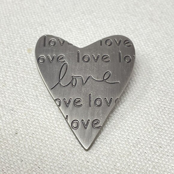 Sandra Magsamen Heart Love Brooch Pin Valentine Studio Signed Pewter Silver-Tone - Picture 1 of 7